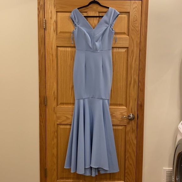 Milly Stretch Crepe Layla Gown. - Picture 4 of 11